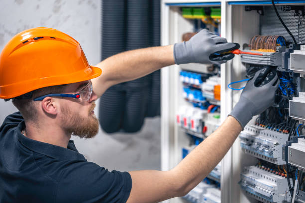 Best Affordable Emergency Electrician  in Cherokee Village, AR